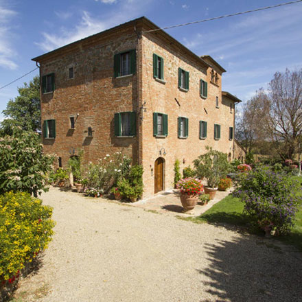 Holiday Villa for rent in Foiano della Chiana | Villa Scannagallo Farmhouse in Val di Chiana